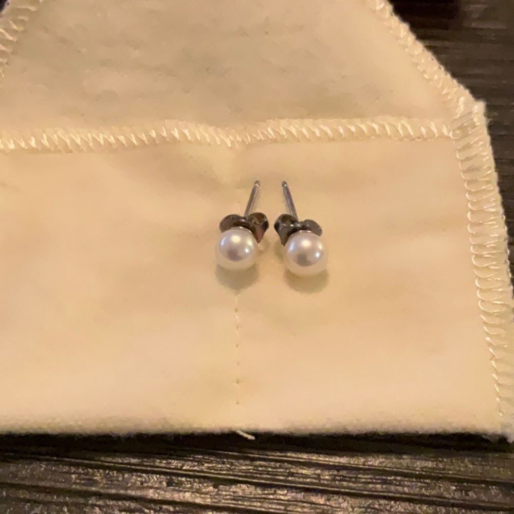 James Avery Pearl Studs